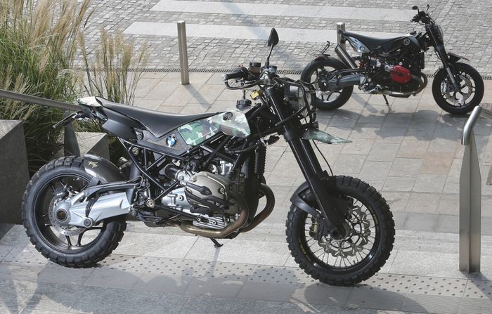 BMW R1200GS custom street tracker dari Tony&rsquo;s Toy Custom Motorcycles
