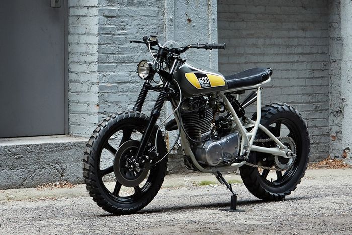 Yamaha SR500 custom street tracker dari Powder Monkees