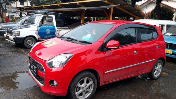 Harga Toyota Ayla 2015 bekas