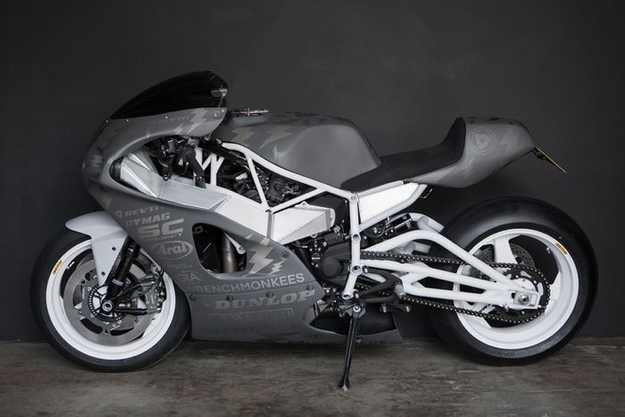 Kawasaki Ninja H2 custom hasil kolaborasi Wrenchmonkees dan REV&rsquo;IT