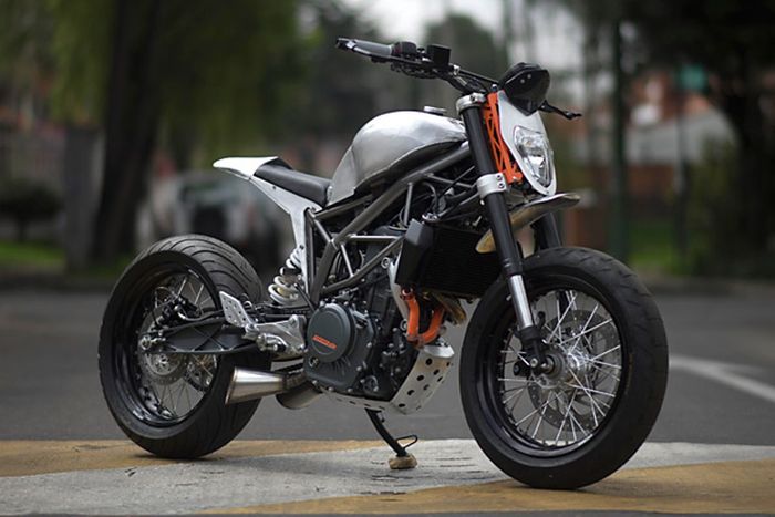 KTM Duke custom street tracker dari Garaje 57