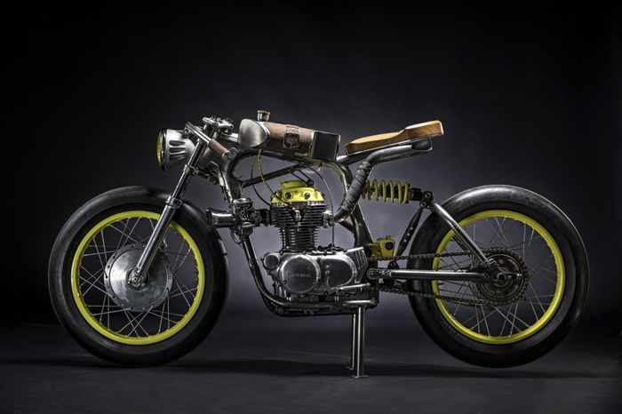 Honda CB350 custom cafe racer dari Titan