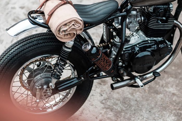 Yamaha SR250 SE custom bobber dari Hookie Co.