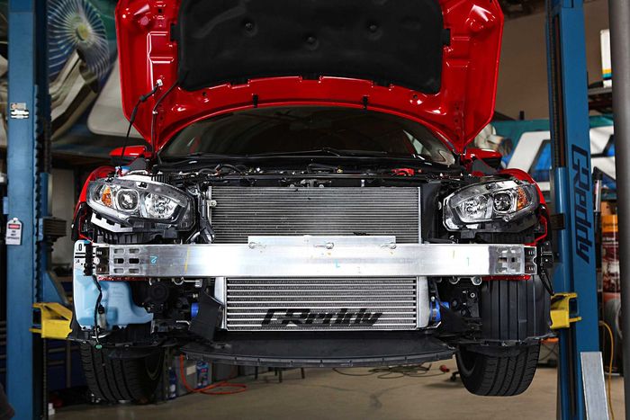 GReddy intercooler di Honda Civic Hatchback