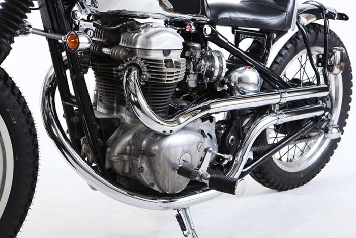 Kawasaki W650 custom dari Motor Rock