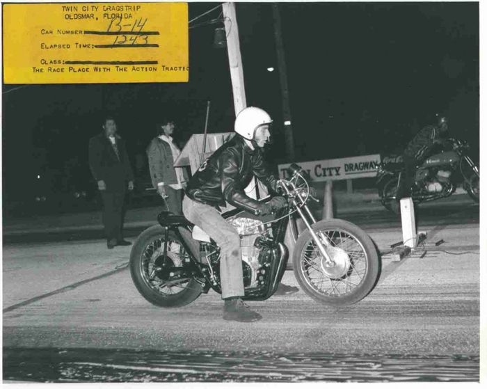 Tom Hernden dan Honda CL450 drag bike gacoan-nya di masa lalu