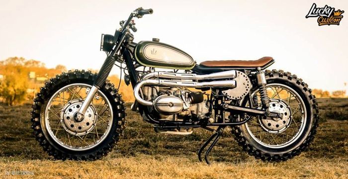 Ural custom scrambler La Rusa besutan Lucky Customs