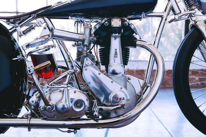 BSA 500 1949 custom dari Hazan Motorworks (Max Hazan)