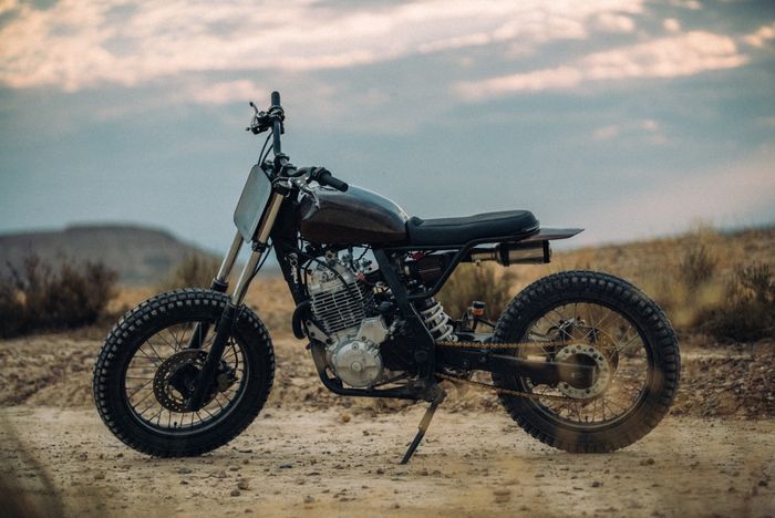 Honda NX650 &ldquo;LM-0&rdquo; custom tracker dari Dab Design dan Cafe Racer SSpirit