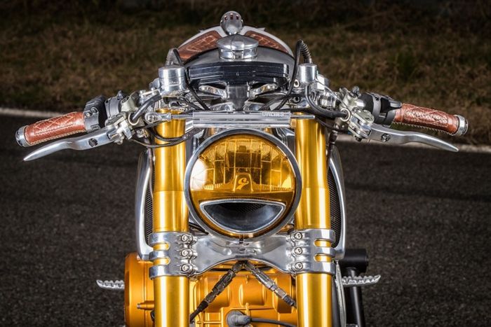 Lampu depan Ducati Panigale 1199 S Racer custom dari Ortolani Customs