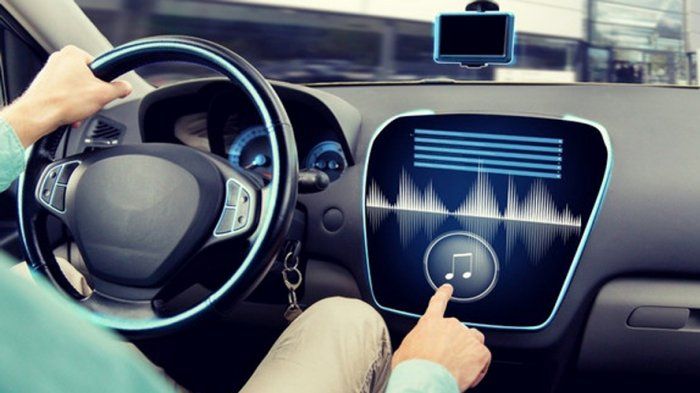 Ilustrasi mendengarkan musik di mobil