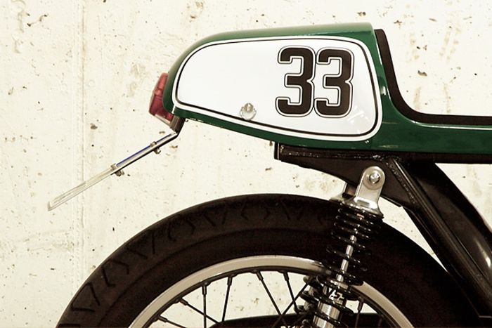 Kawasaki KZ400 custom cafe racer besutan Jochen Guske 