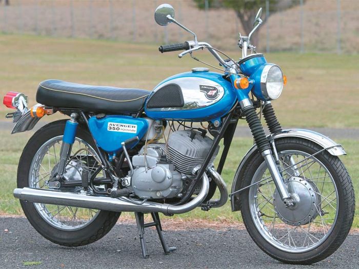 Kawasaki A7 Avenger