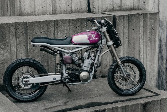 Husqvarna TE 570 custom supermoto dari Moto Mucci