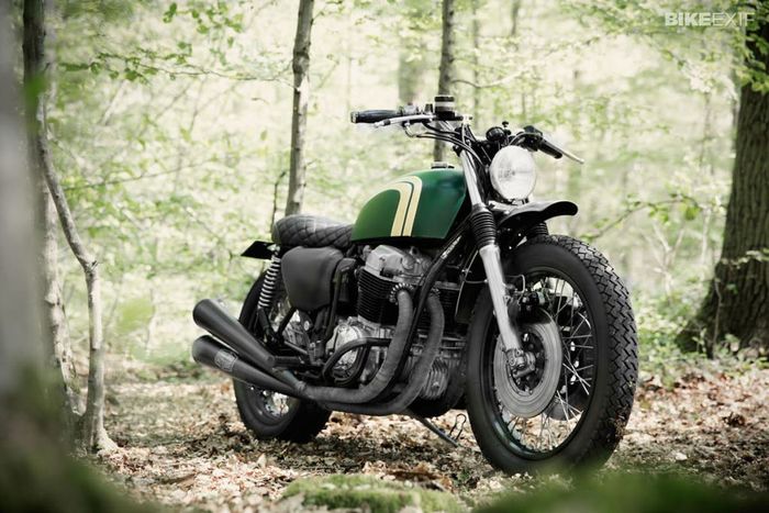 Honda CB750 K7 custom brat style-scrambler dari 4h10