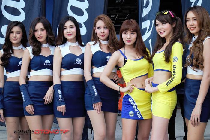 Umbrella Girl ARRC 2018 Seri Pertama di Thailand