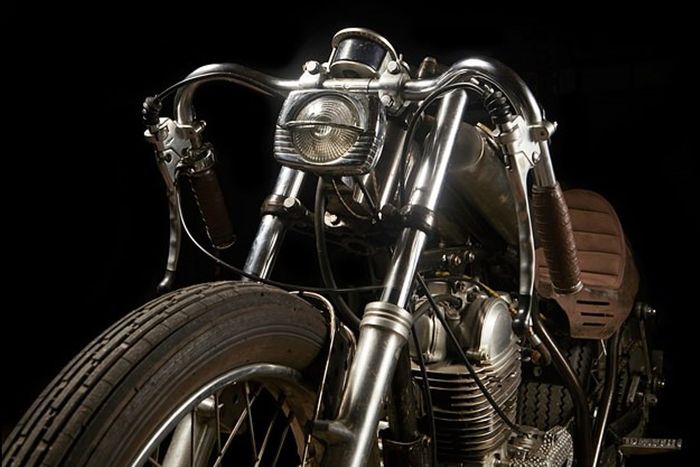 Yamaha SR250 custom dari El Solitario