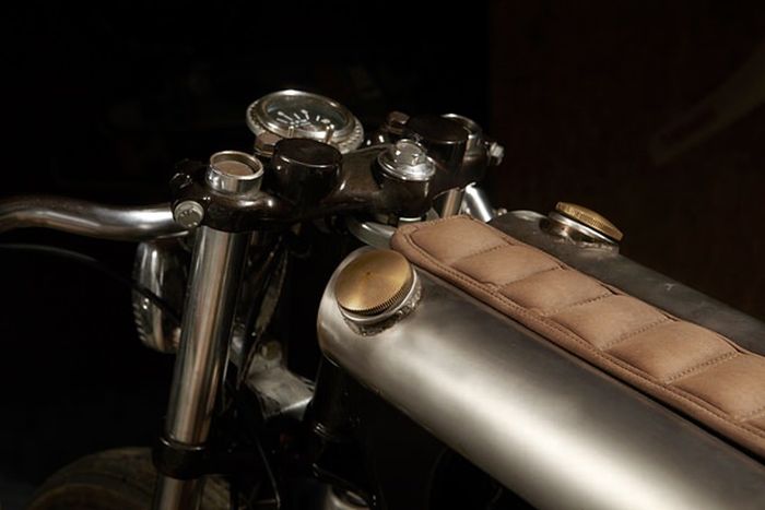 Yamaha SR250 custom dari El Solitario