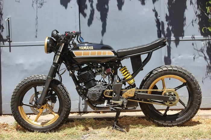 Yamaha Byson custom street tracker dari Lino Motos Custom