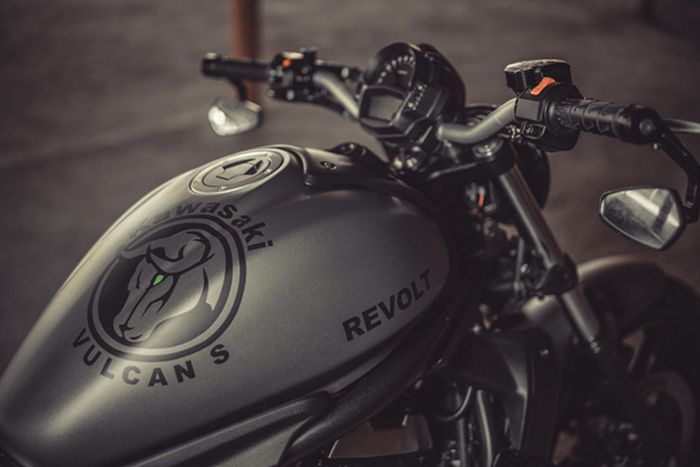 Kawasaki Vulcan S custom bobber dari Revolt Cycles