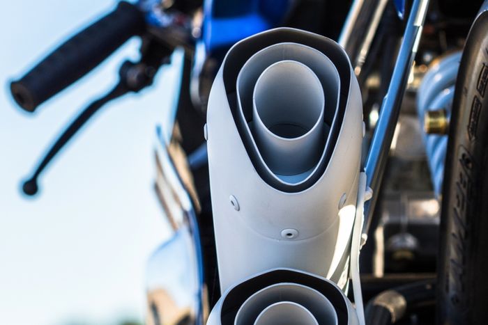 Benelli 354 &ldquo;512M&rdquo; custom endurance racer dari Plan B Motorcycles