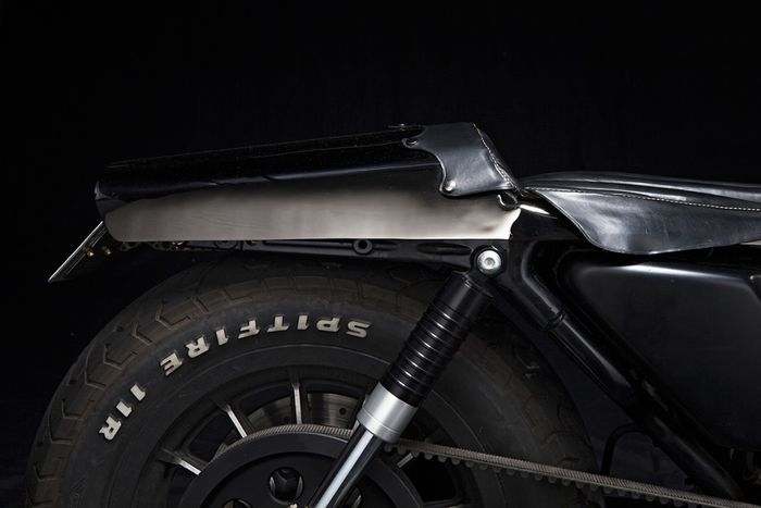 Harley-Davidson Sportster 1200 &ldquo;Mulo/Bueno&rdquo; besutan El Solitario