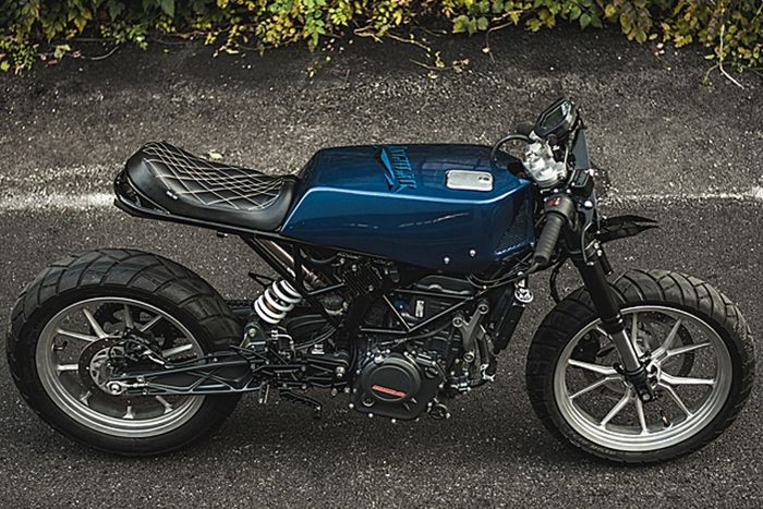 KTM RC390 custom cafe-tracker dari One-Up Moto Garage