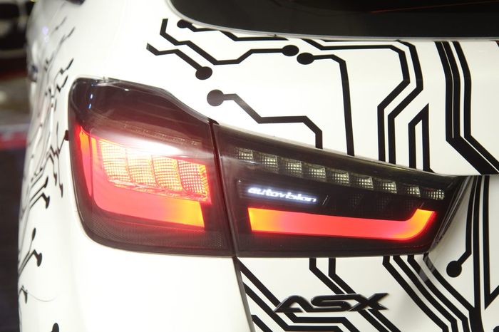 Stoplamp juga dimodifikasi nih!