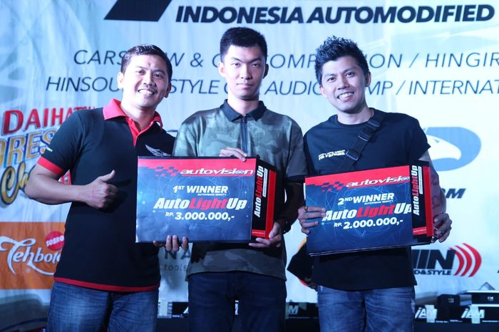 Sergio dan Bima jadi jadi juara 1 dan 2 berkat modifikasi lampu yang mereka lakukan