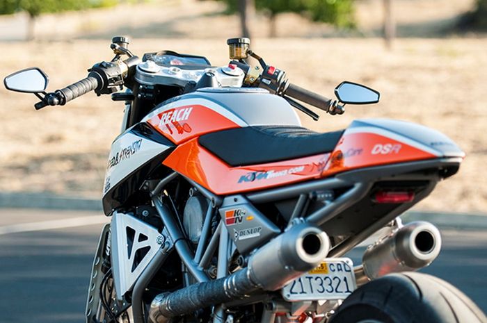 KTM Duke 690 custom hasil garapan DS Restoration
