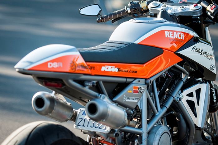 KTM Duke 690 custom hasil garapan DS Restoration