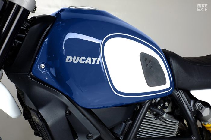 Ducati Scrambler Desert Sled custom dari Unit Garage