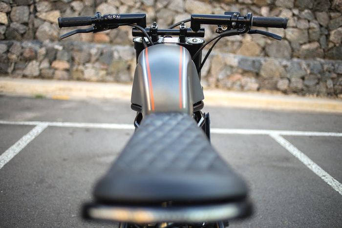 Honda XR250 &ldquo;Cobra II&rdquo; custom street tracker besutan Lucky Custom