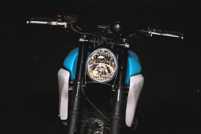 Yamaha MT-03 custom besutan Ad Hoc Cafe Racers