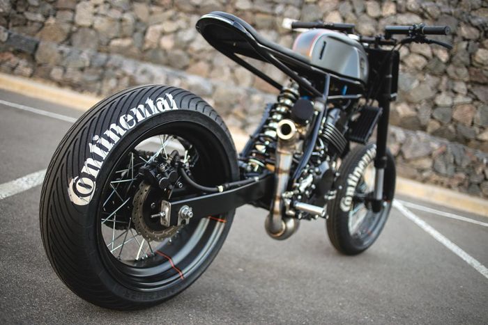 Honda XR250 &ldquo;Cobra II&rdquo; custom street tracker besutan Lucky Custom