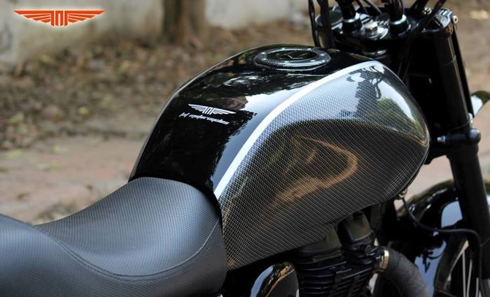 Royal Enfield Classic 500 custom sport touring dari TNT Motorcycle