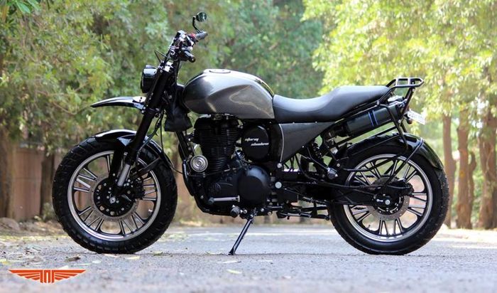 Royal Enfield Classic 500 custom sport touring dari TNT Motorcycle