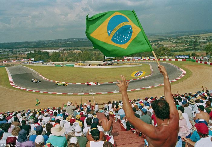 Salah satu balapan F1 di benua Afrika, di sirkuit Kyalami, Afrika Selatan