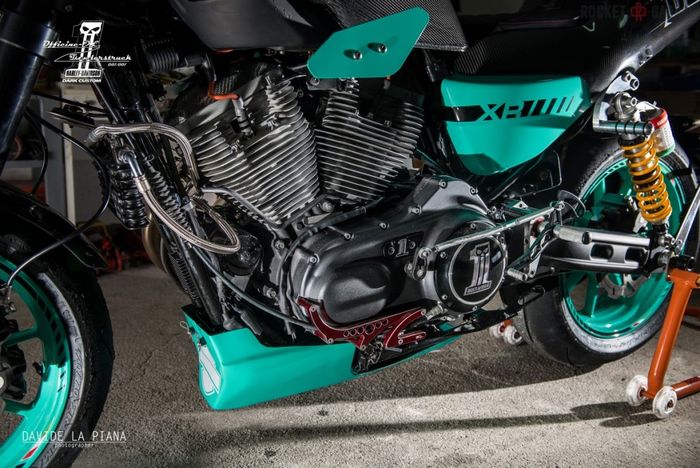 Harley-Davidson XR1200 modif ala MotoGP besutan Leonardo De Canio