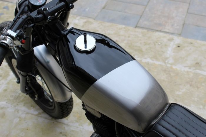 Honda NX125 custom tracker besutan L&rsquo;etabli Garage