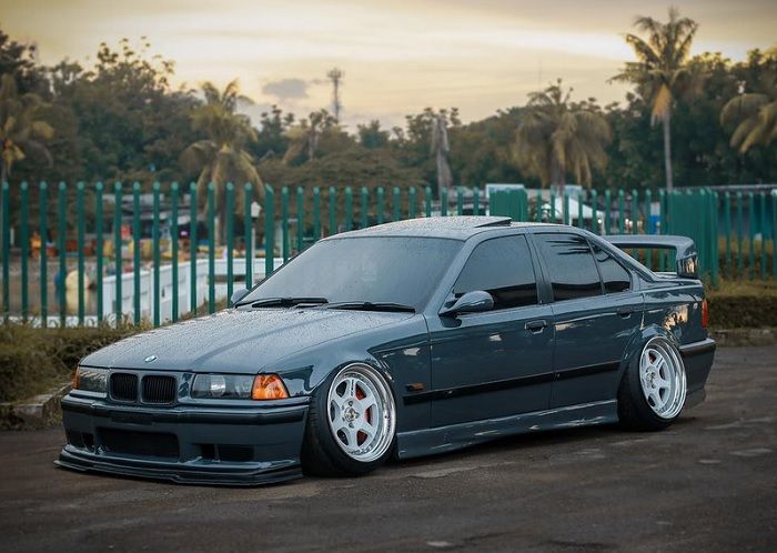 BMW E36 milik Riza