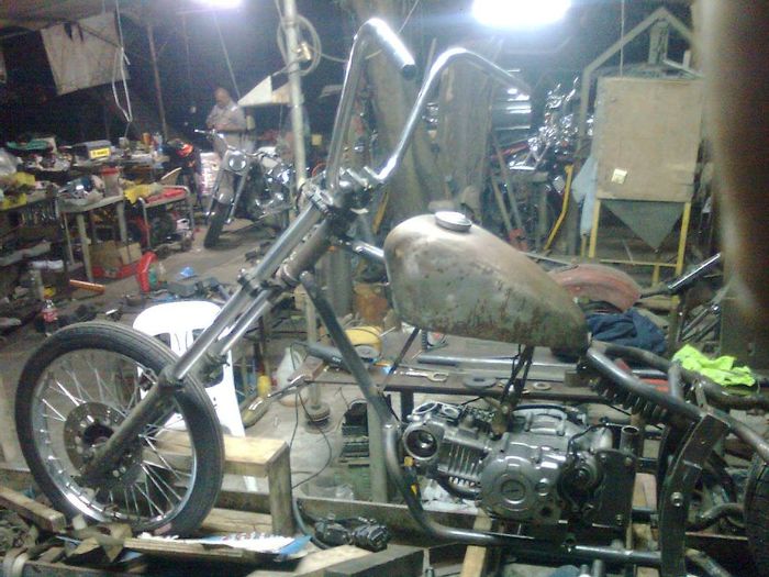 Yamaha Jupiter Z custom chopper besutan Rob Malapitan