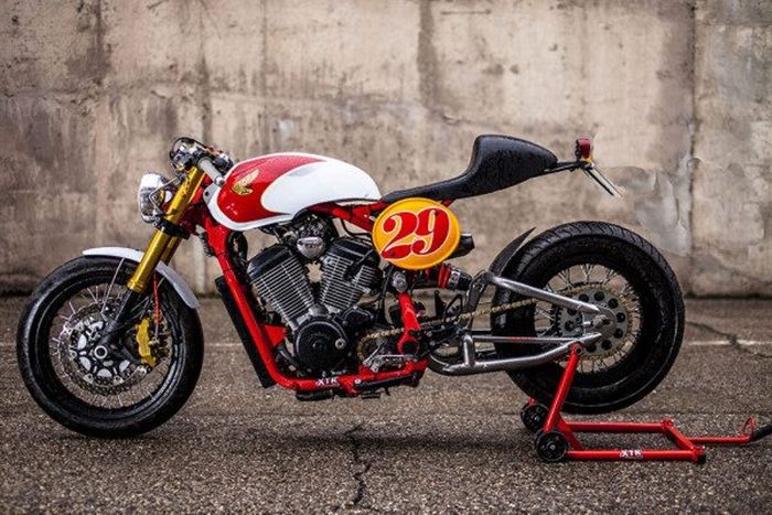 Honda Shadow 400 custom cafe racer besutan XTR Pepo