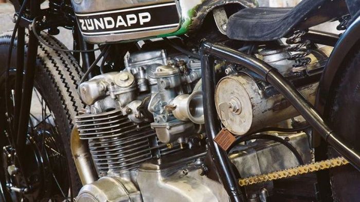 Honda CB550 custom bobber besutan Tin Can Customs