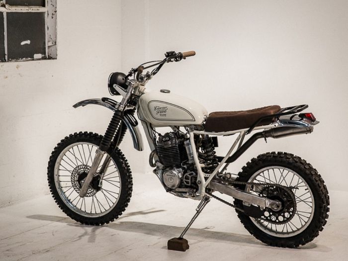 Honda XR250 1989 custom scrambler besutan Red Clouds Collective
