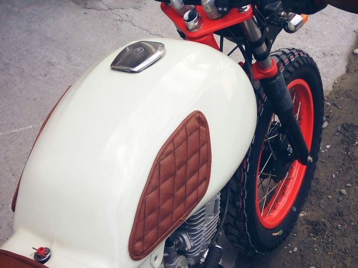 Kawasaki Boxer 150 custom street tracker dari Tokwa Party Garage