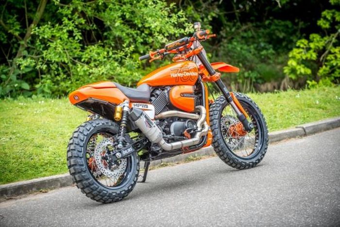 H-D Street 750 modif motocross dari RD Custombikes dan Shaw Speed and Custom