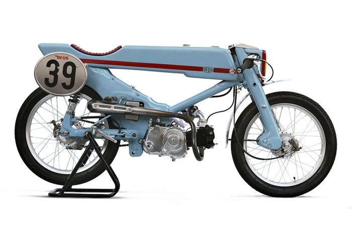 Honda Super Cub C105 &ldquo;Firefly&rdquo; besutan Deus Ex Machina Japan