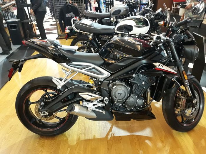 Triumph Street Triple RS diboyong ke pameran otomotif di Kemayoran