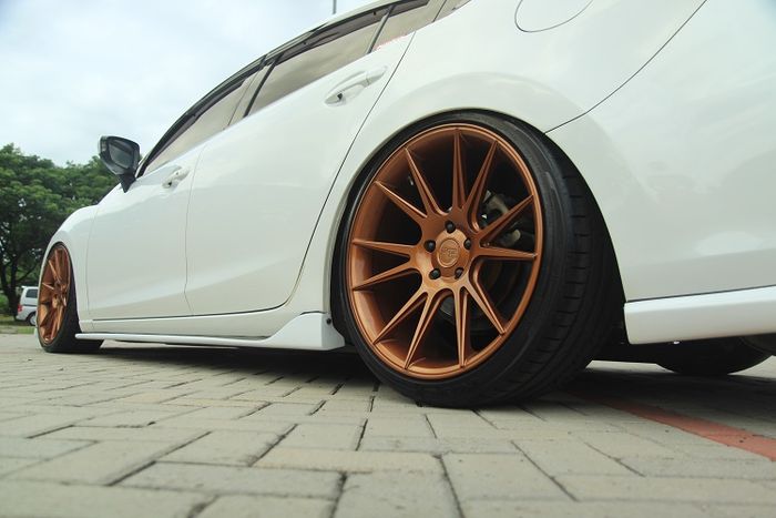 Pelek Daniel direpaint warna rose gold. Keren!